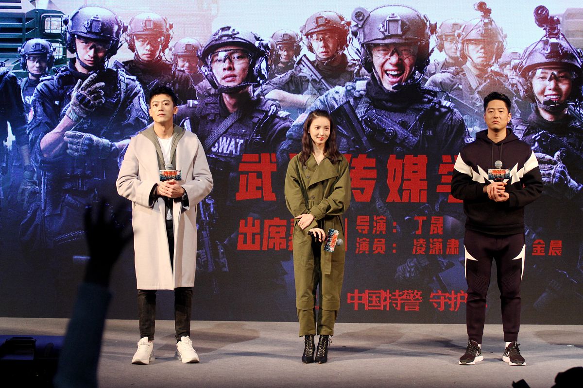 万里归途电影：张艺谋执导，感人至深