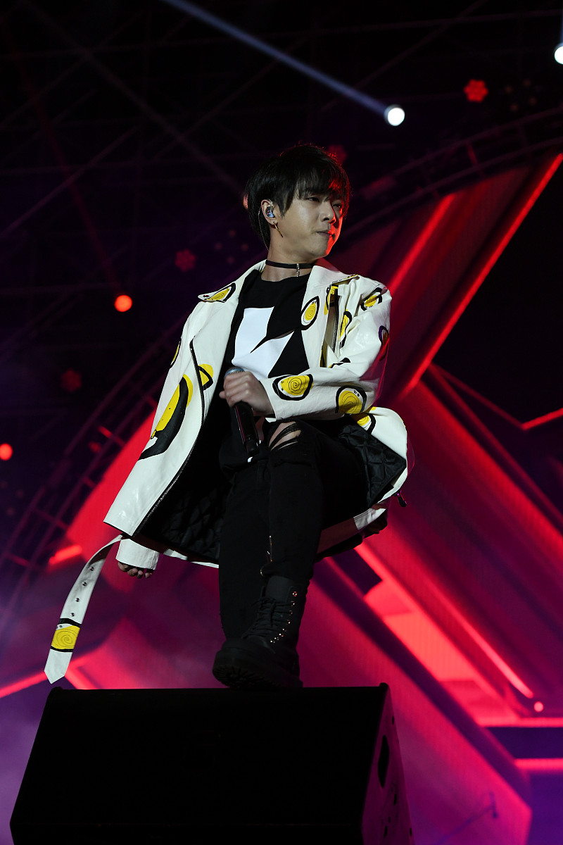 2017年4月22日,上海,b.i.g泛娱乐嘉年华.***_***华晨宇