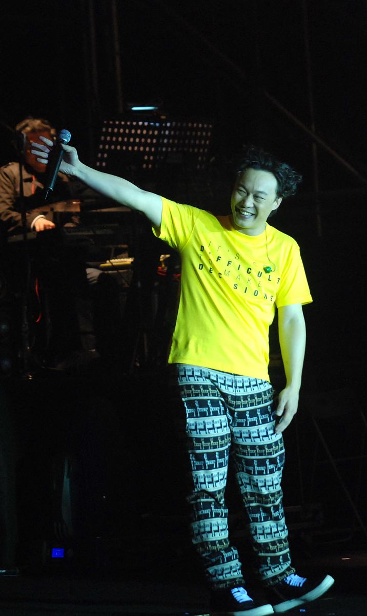 探究小学生喜欢陈奕迅的《孤勇者》的原因