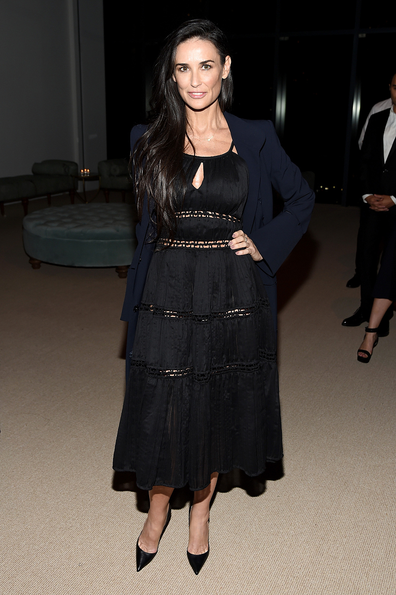 合肥2022年女生读中专学什么好-怎么样