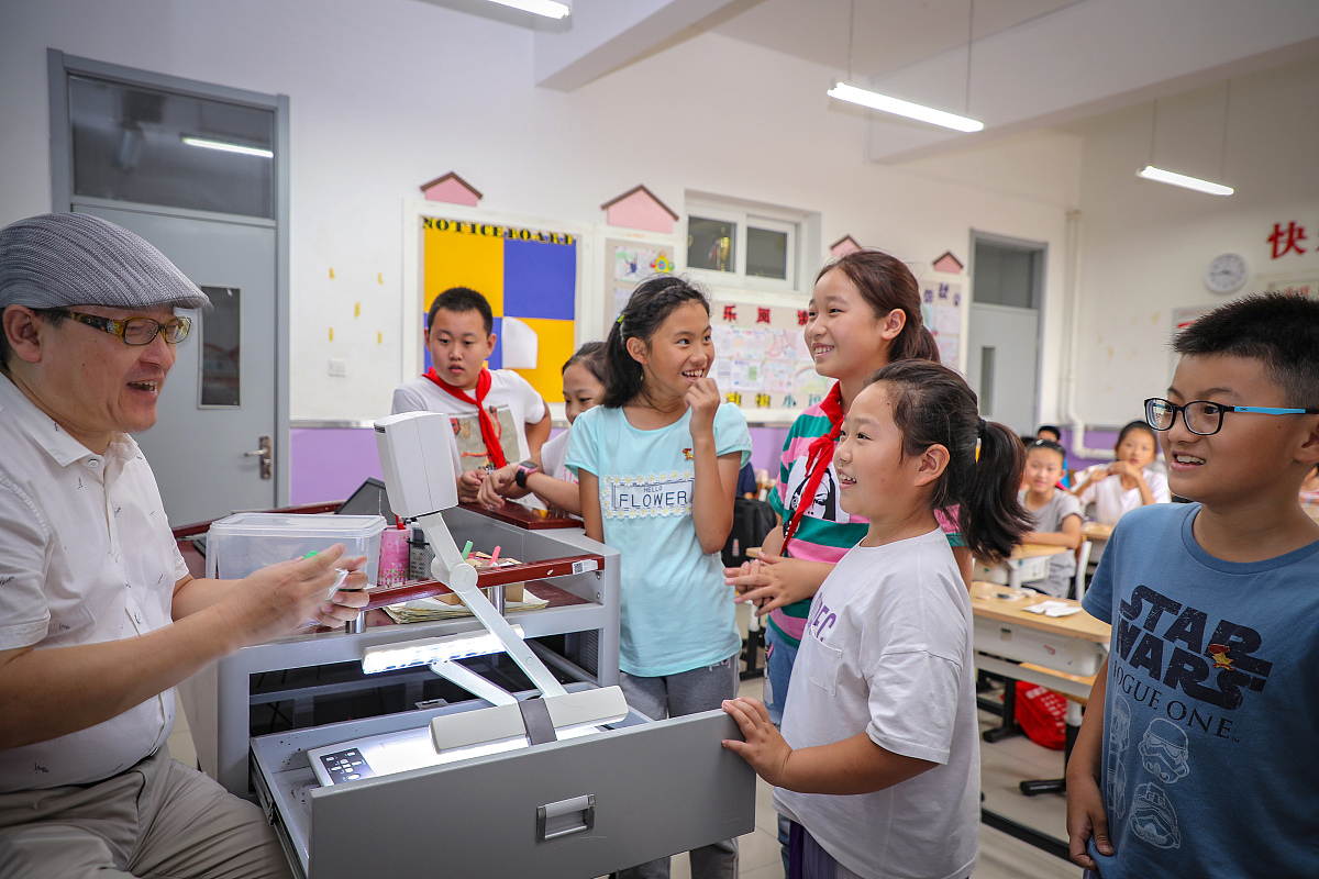 重庆市工艺美术学校酒店服务与管理专业怎么样？好学吗？