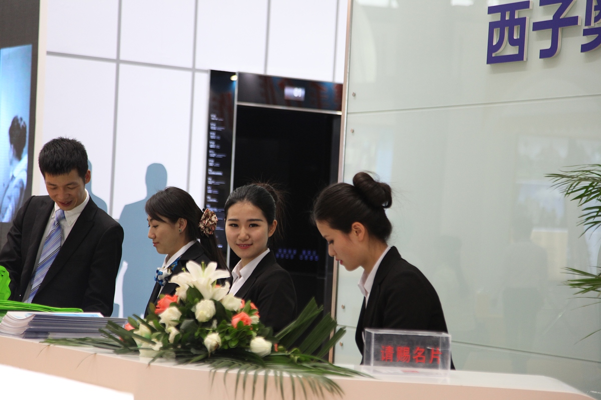 你现在的身份是一名论文作者请对论文《招商信诺人寿保险公司陕西分公司营销人员培训体系优化策略研究》的公司营销人员培训体系施行情况分析阐述其中7312了解其年度培训计划2688不了解培训年度培训计划其结构如下：351培训计划方式：