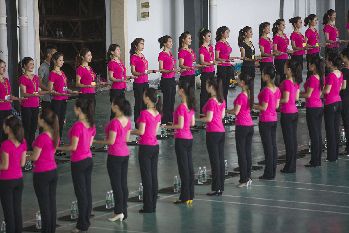 重庆市女子职业高级中学美容与美体专业介绍 - 学美容美体，就选重庆市女子职业高级中学