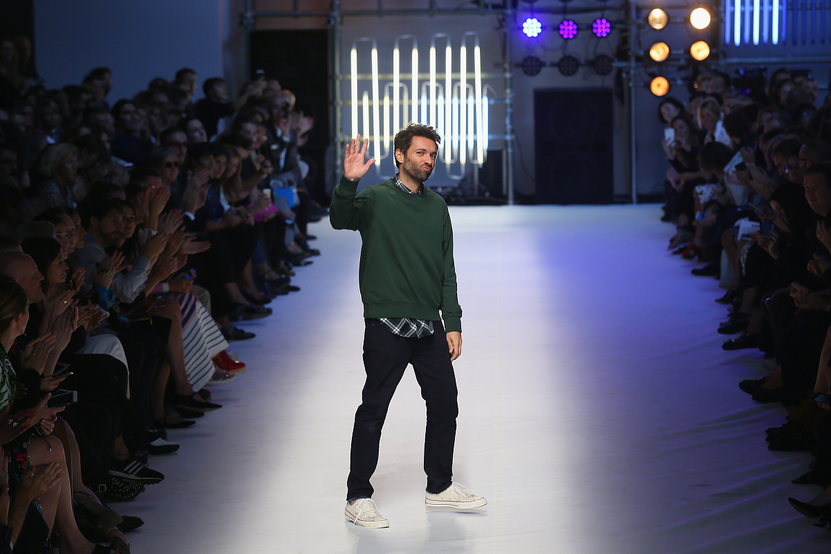 2015年9月28日讯,米兰,当地时间27日,2016米兰春夏时装周:msgm 品牌秀