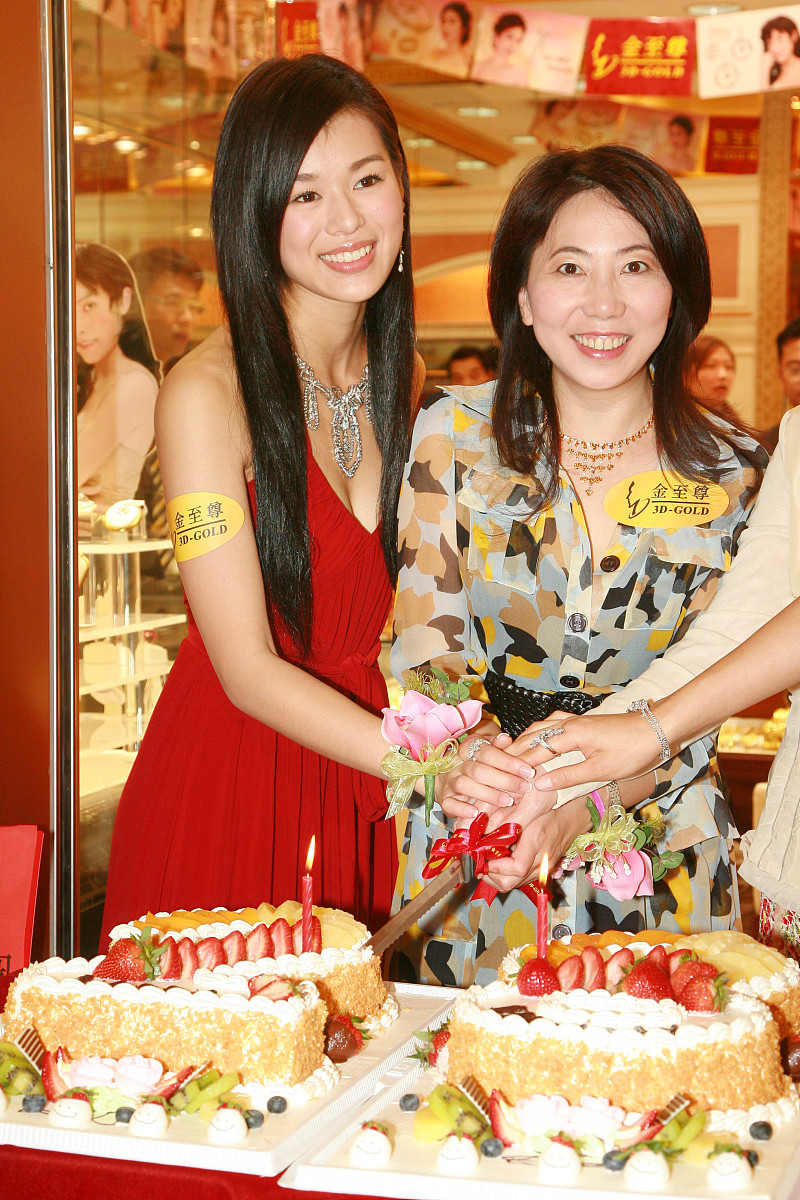 2007年3月28日,香港,"金至尊上水新店开幕礼".胡杏儿,+++_+++金至尊上