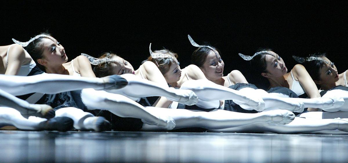 三体续写：时空之镜与人类文明的未来