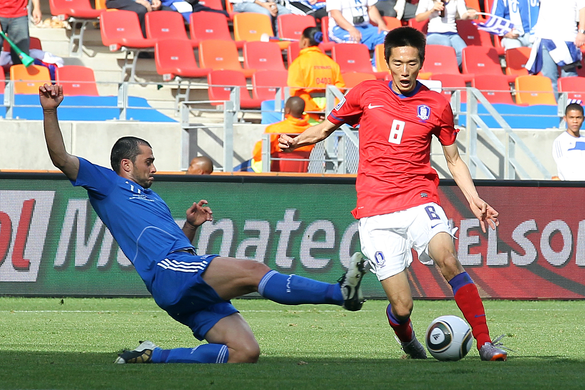 2010年6月12日,南非伊丽莎白港,2010世界杯b组小组赛首轮,韩国vs希腊.