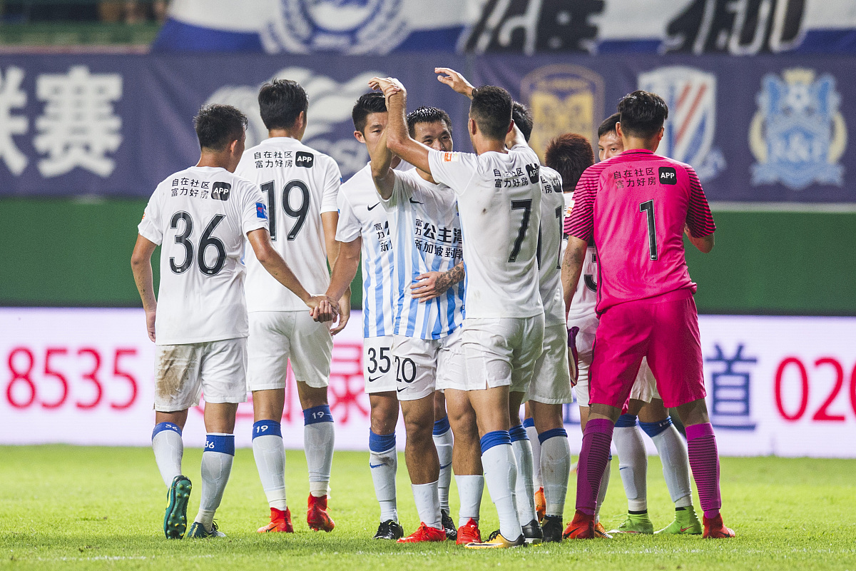 2017中超第19轮:广州富力4-2恒大淘宝 扎哈维梅开二度雷鸟两射一传