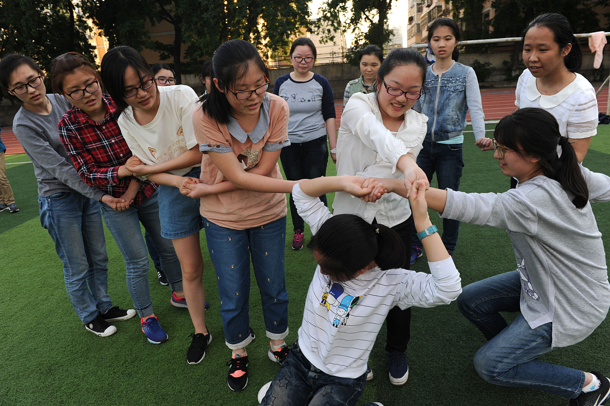 团课破冰活动感想：200字体验团队合作的力量