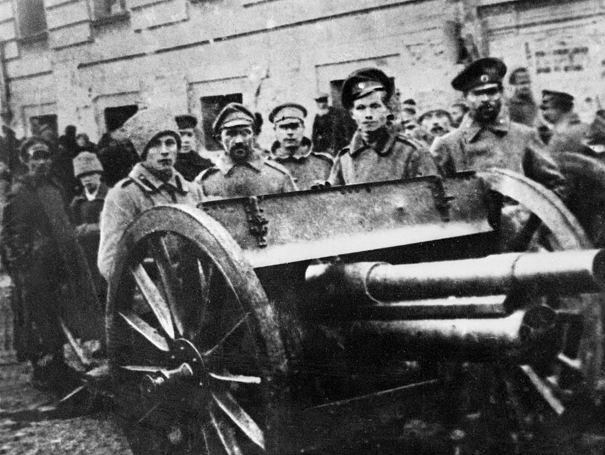 Привет! Как могу помочь?