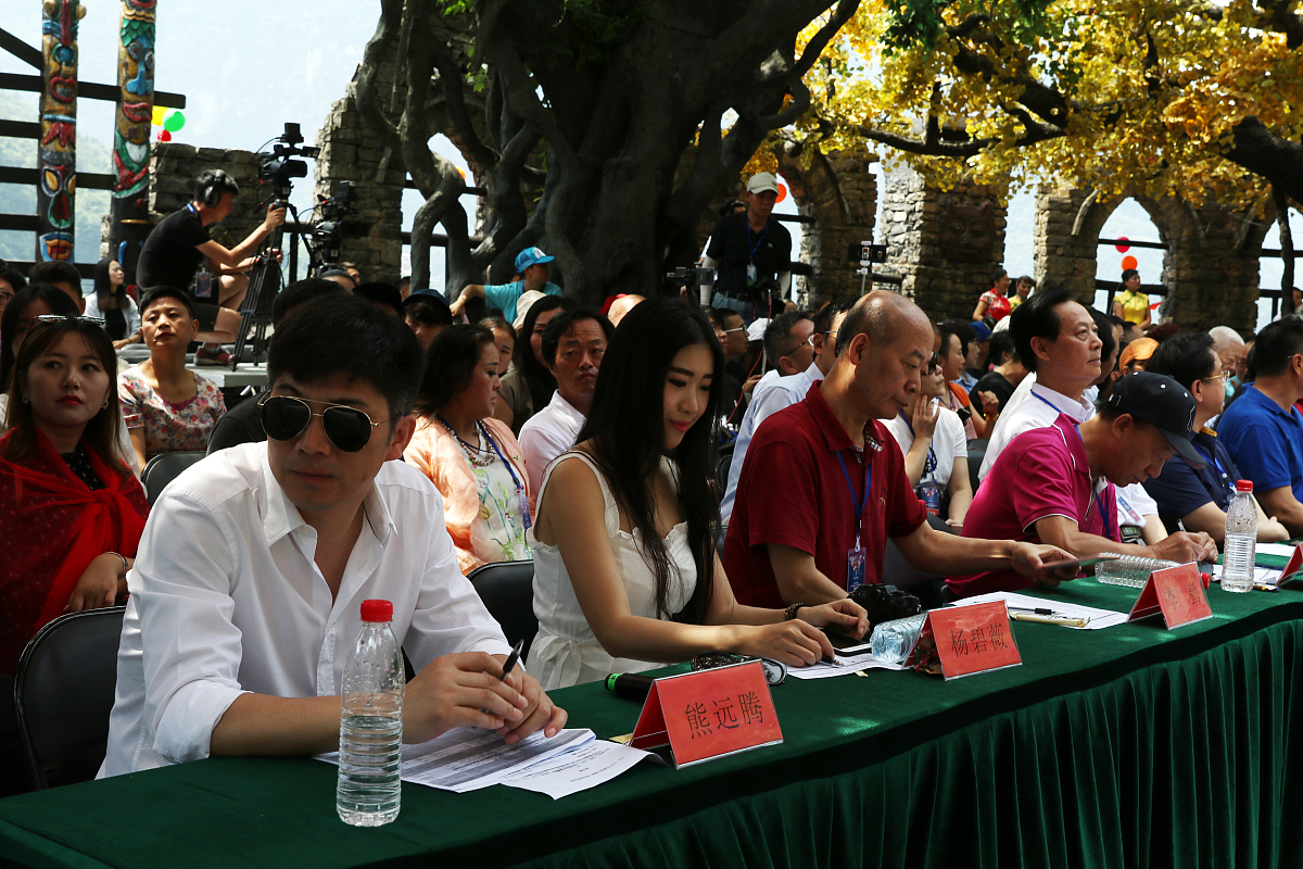 文旅产业下游解析：旅游服务、餐饮住宿、交通运输、配套产业全解析