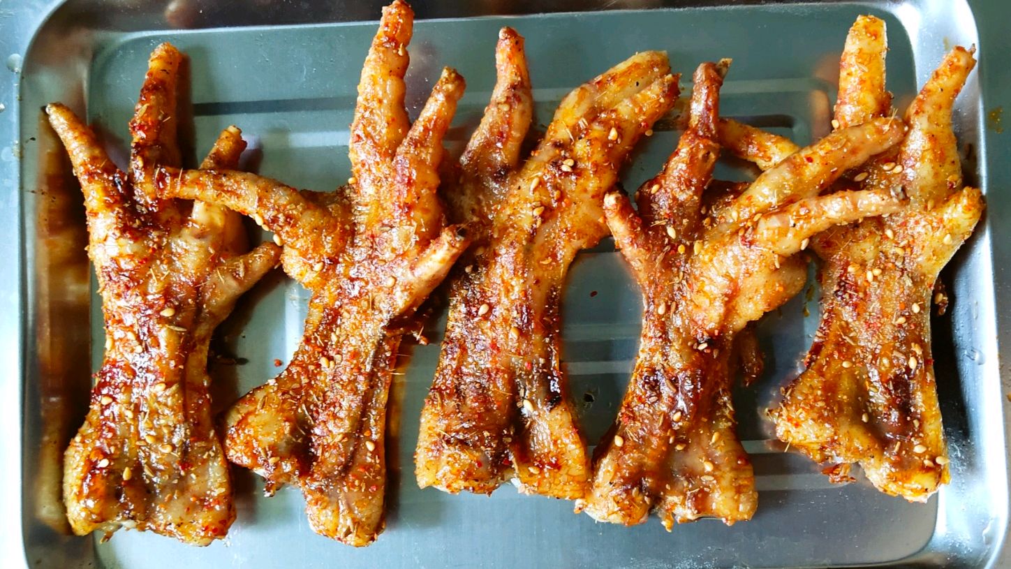 炭烤鸡爪教程,秘制烧烤酱揭秘!