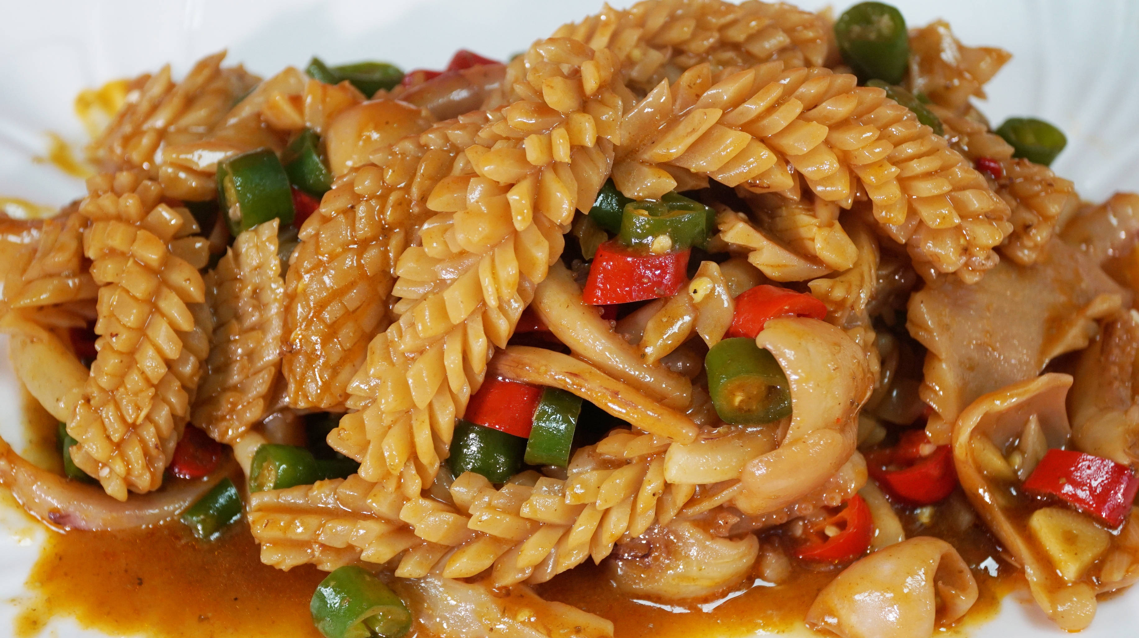 爆炒鱿鱼卷看似简单,其实很多人不会做,大厨教你全部技巧,收藏