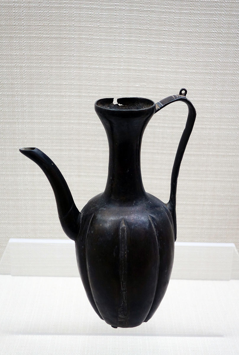 2016年2月15日,铜执壶,辽代,赤峰地区出土,内蒙古赤峰博物馆文物.