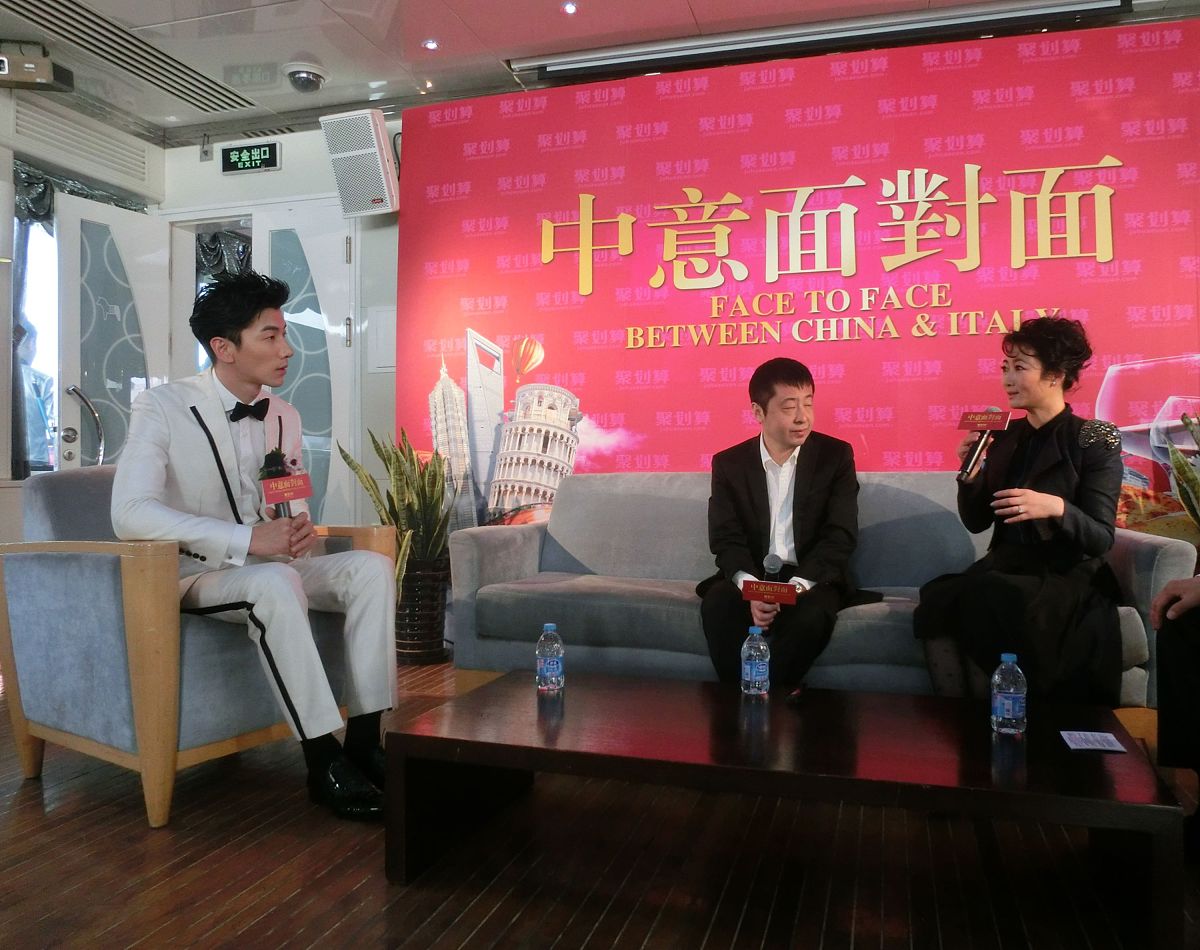 2014年03月17日,上海,淘宝聚划算中意面对面活动在黄浦江游艇上举行.