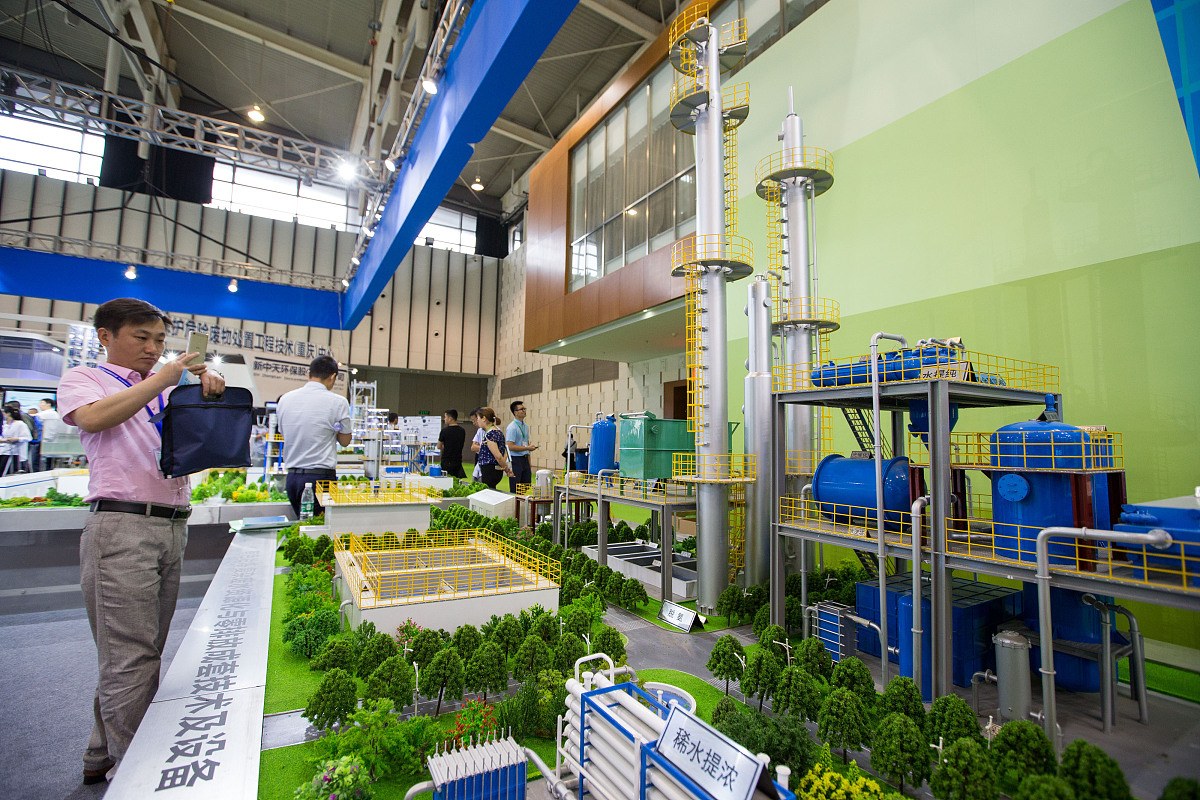 8月25日经淮安市淮阴农业发展有限公司总经理吉荣飞引荐淮安EOD项目专班人员实地考察江苏百斯特食品智慧创享产业园项目了解相关事宜怎么描述