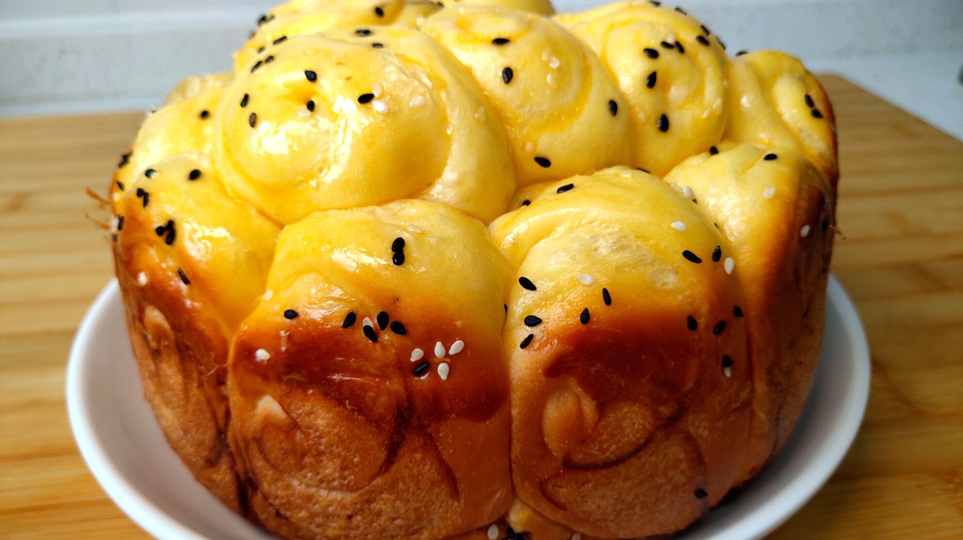 这才是面包好吃的做法,不用蒸锅,不用烤箱,柔软拉丝比肉香