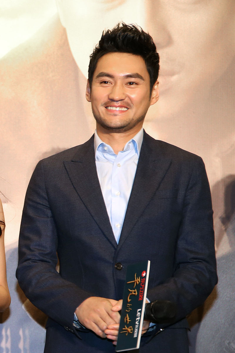 如果在中国的抖音里解说那些书籍会吸引人观看请提供十本书籍名字