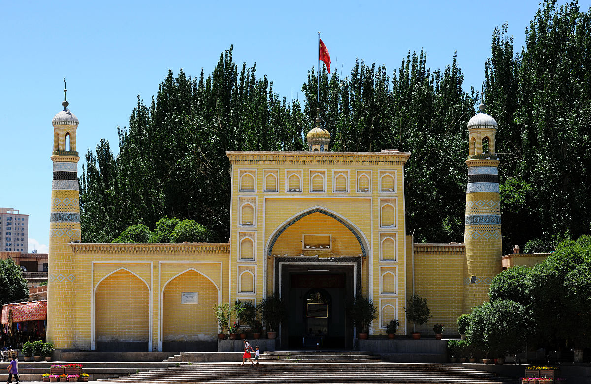 2023年昆明经贸外事学院中专招生电话 - 报名咨询电话