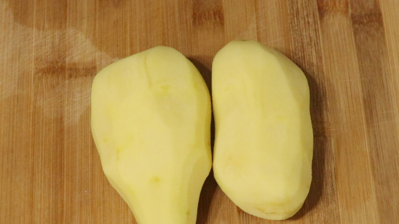 土豆别再炒着吃了,2分钟教你个新吃法,营养好吃,我家一周吃5次