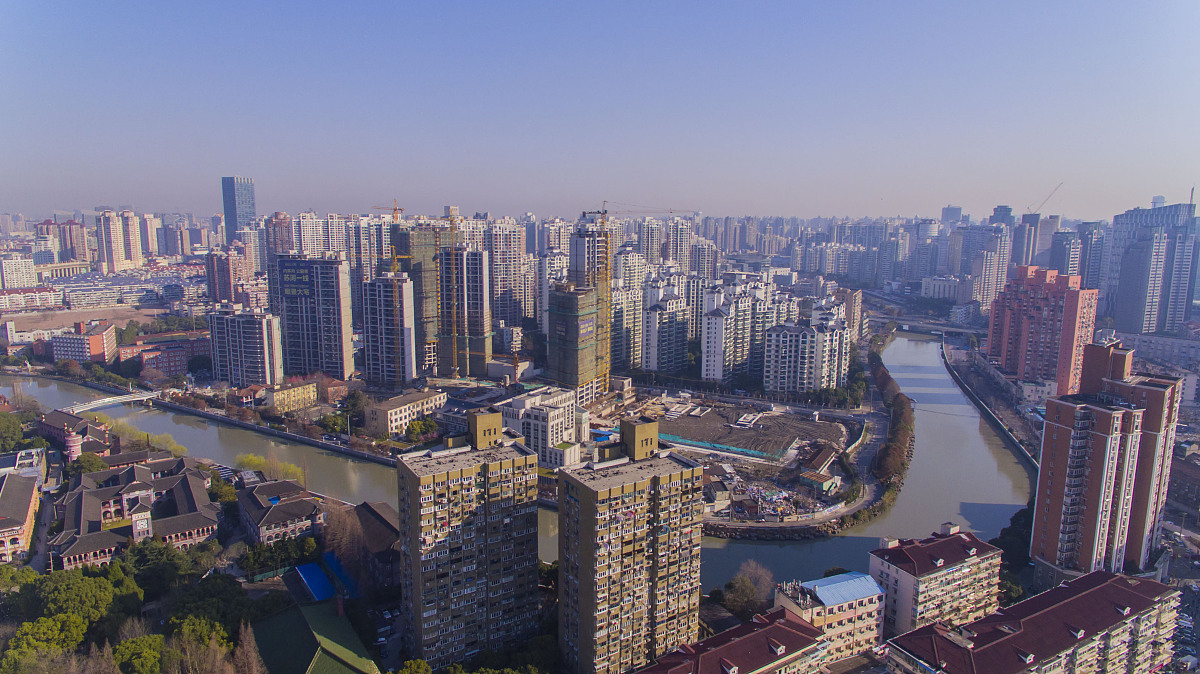 上海政法师范学院招生招聘要求：严谨标准，注重创新与实践
