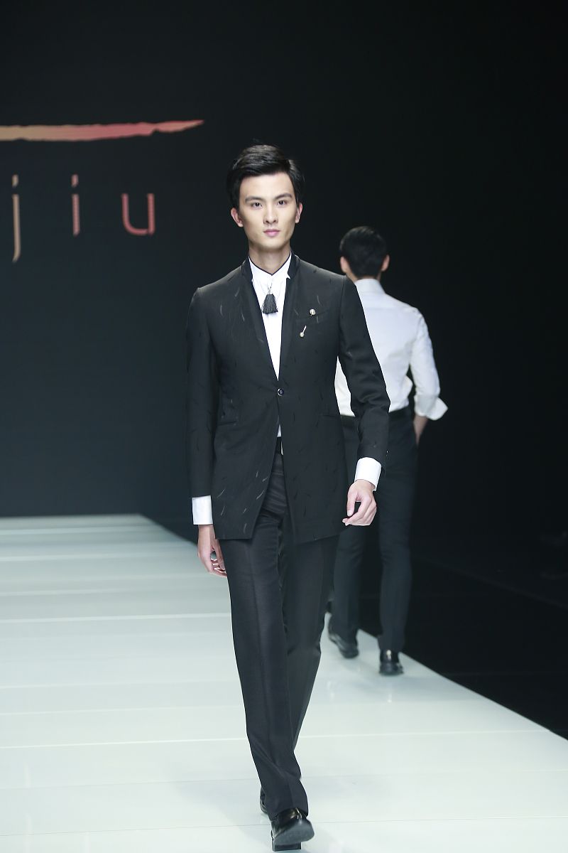 安徽物业证书怎么报考？证书需要多少费用？写一篇500字搜狐头条爆款 不用重复之前的内容