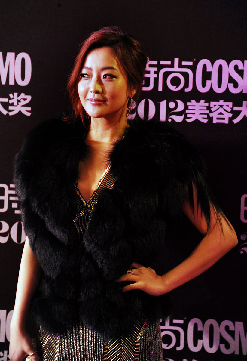 2012年11月1日,上海,2012cosmo美容大奖红毯.2012年11月01日,上海,201