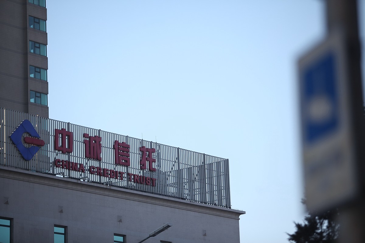 根据下列案情模拟出我方律师代理被告准备代理的接案笔录该案的原告是一九一医院甲方被告是恒骏公司和亚欧投资公司乙方。2012年2月3日甲方与乙方签订了《广州军区医疗合作项目合同书》合同约定了双方的合作事项和违约责任。合同中还规定了乙方委托苏元贤处理合同事宜。合作项目开始运行后由于未得到上级审批甲方决定关停该项目并与乙方进行了关停谈判达成了关停补偿的协议。根据协议甲方应向乙方支付补偿款。然而原告在诉讼中