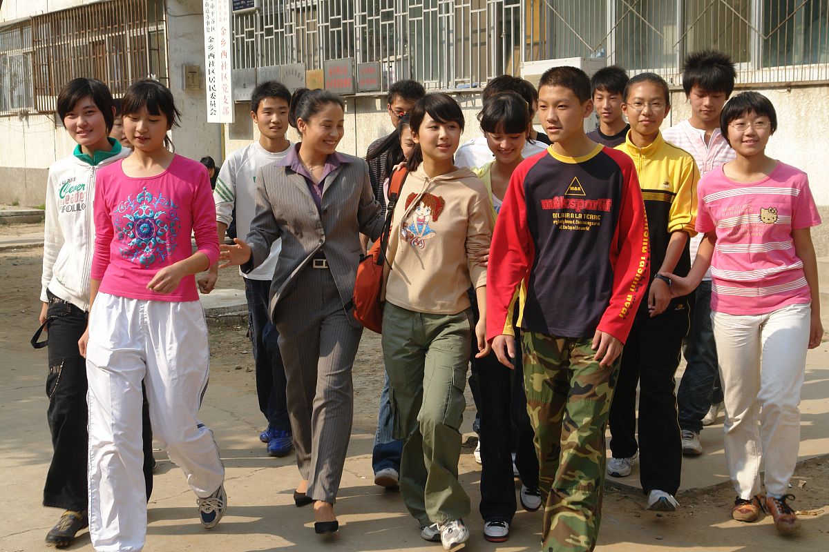 红河女生学什么中专学校好