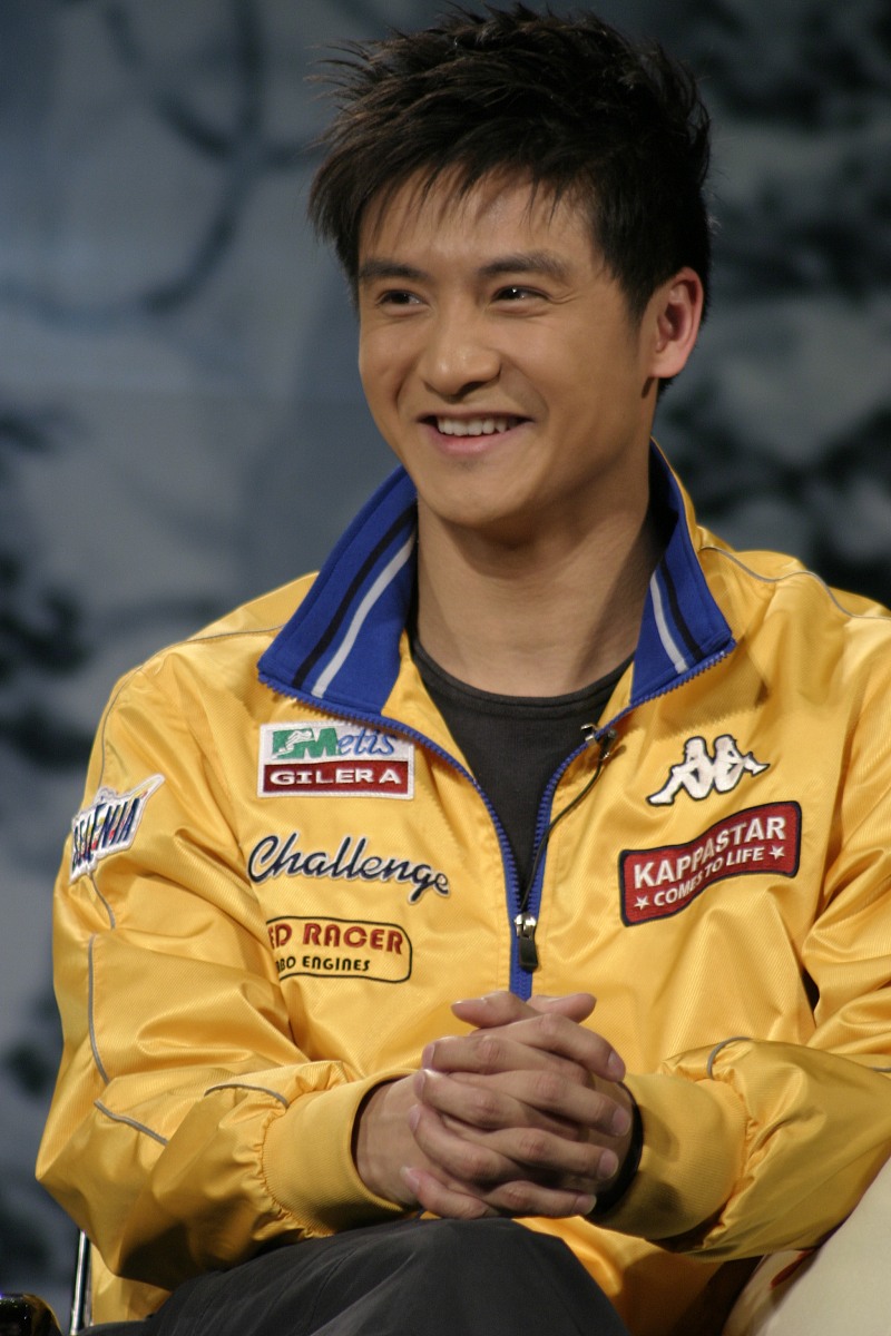2005年12月7日,田亮长沙参加湖南卫视《背后的<strong>故事</strong>》 的节目录制.