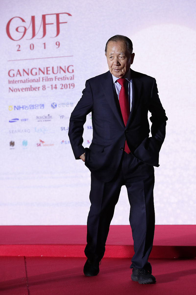 2019年11月8日,韩国,第一届江陵国际电影节,明星纷纷亮相红毯.gangneu