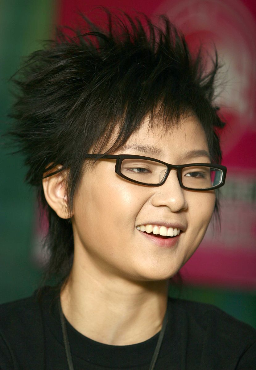 2006年9月9日,北京,周笔畅录制m-music音乐现场后台花絮.+++_+++周笔