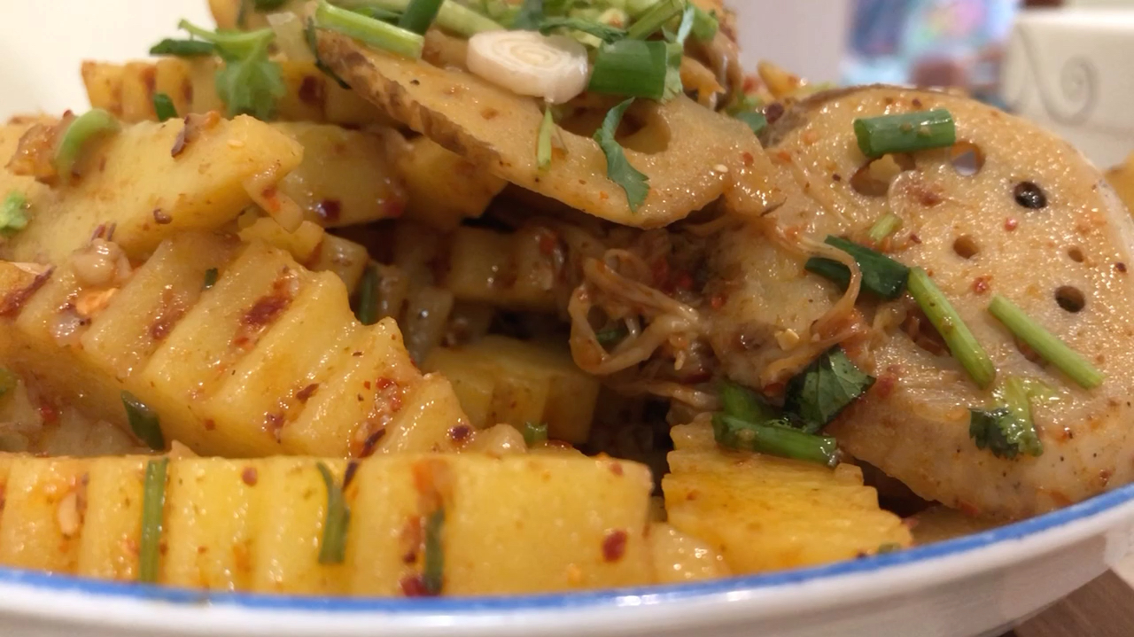 火爆街头的狼牙土豆,宝妈今天整一盘,好吃美味挡不住