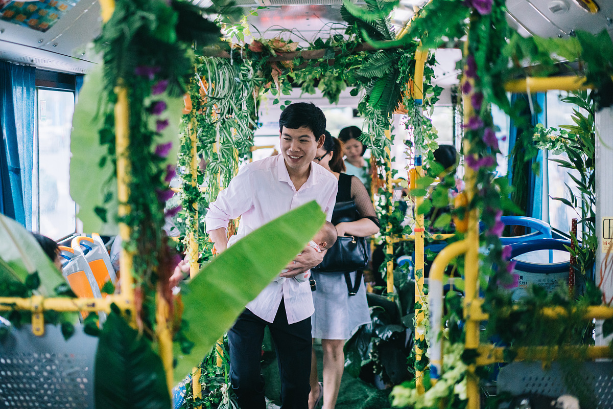 朋友经常催我发朋友圈？如何回复她？