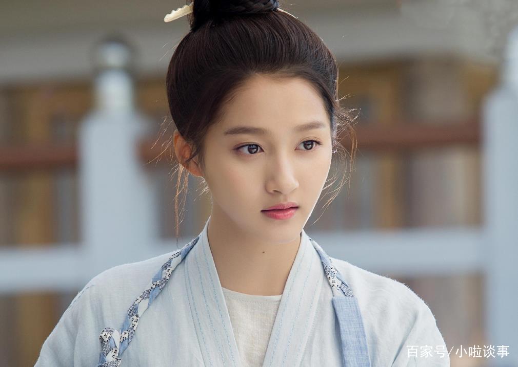 关晓彤一年挣的钱,杨紫一年挣的钱,郑爽一年挣