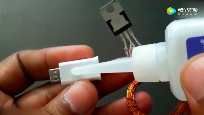 qi无线充电_无线探鱼器实战视频_无线充电器怎么用视频