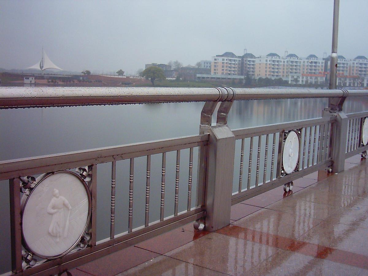 水浒传新书名：忠义水浒，更具吸引力！