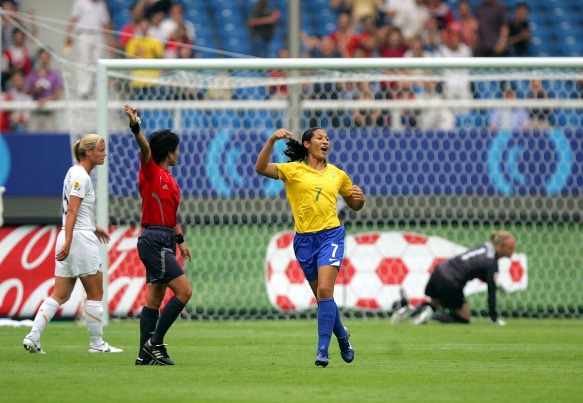 2007年9月12日,中国湖北武汉,2007女足世界杯d组比赛,巴西国家女子足