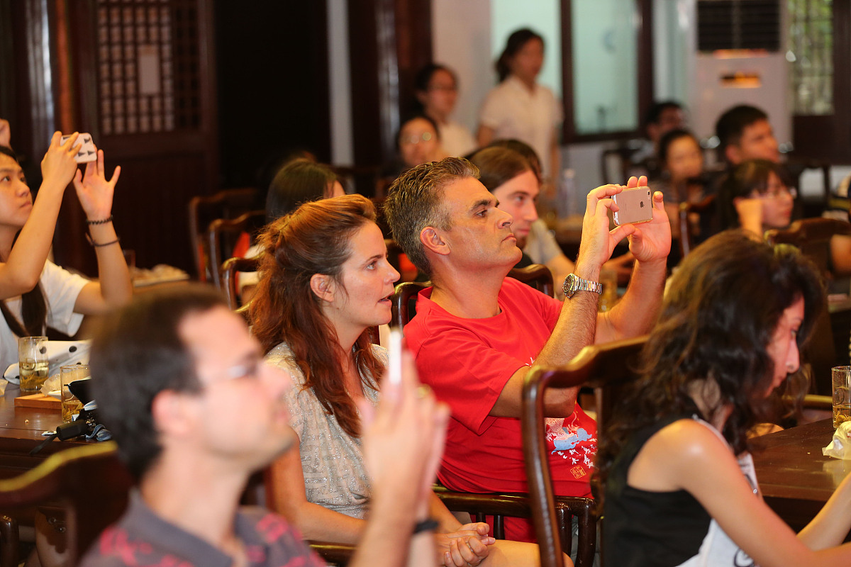 记叙本专业大学生野外考察的准备工作、考察流程、细节要求一千字语言富有观赏性善用修辞