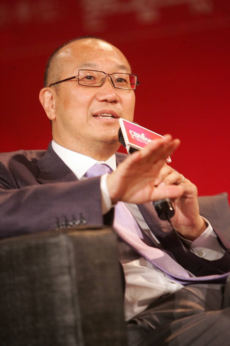 ***_***2009年4月14日,在第一财经中国经济论坛中,万通地产董事长冯仑