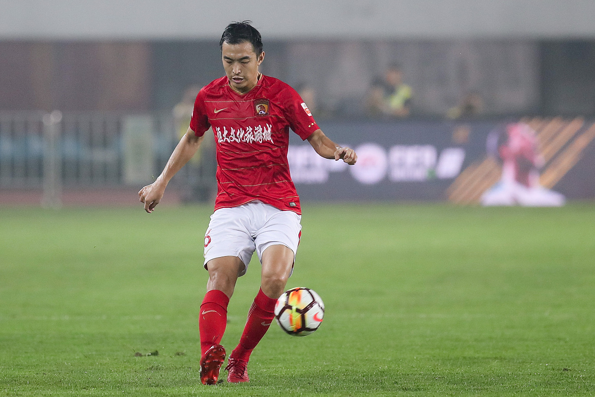 2018中超第8轮:广州恒大淘宝1-0江苏苏宁 于汉超献绝杀