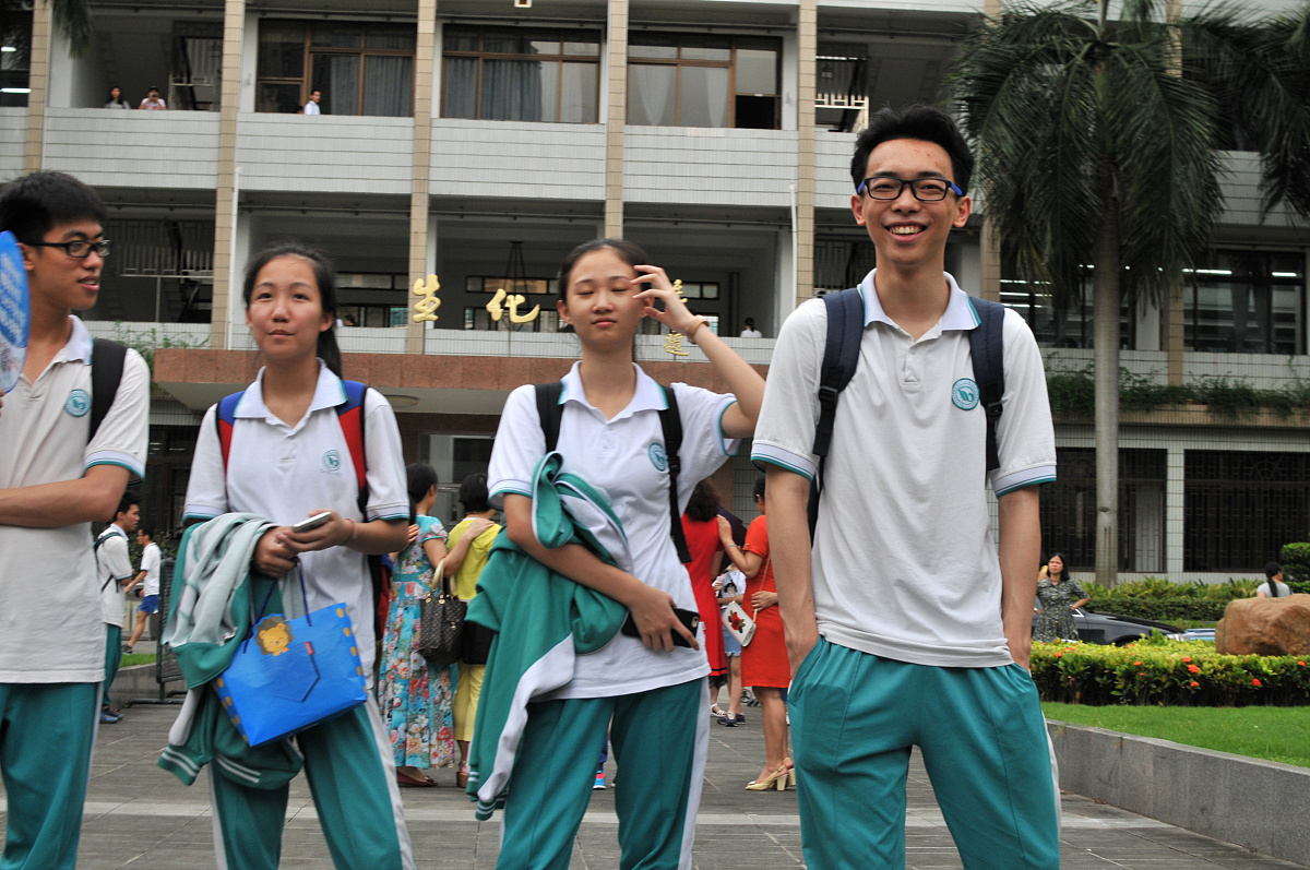 广州市越秀外国语学校北校区原广州大学实验中学高考没考好还能读大学吗；：：；；第三件事输入分隔符###################