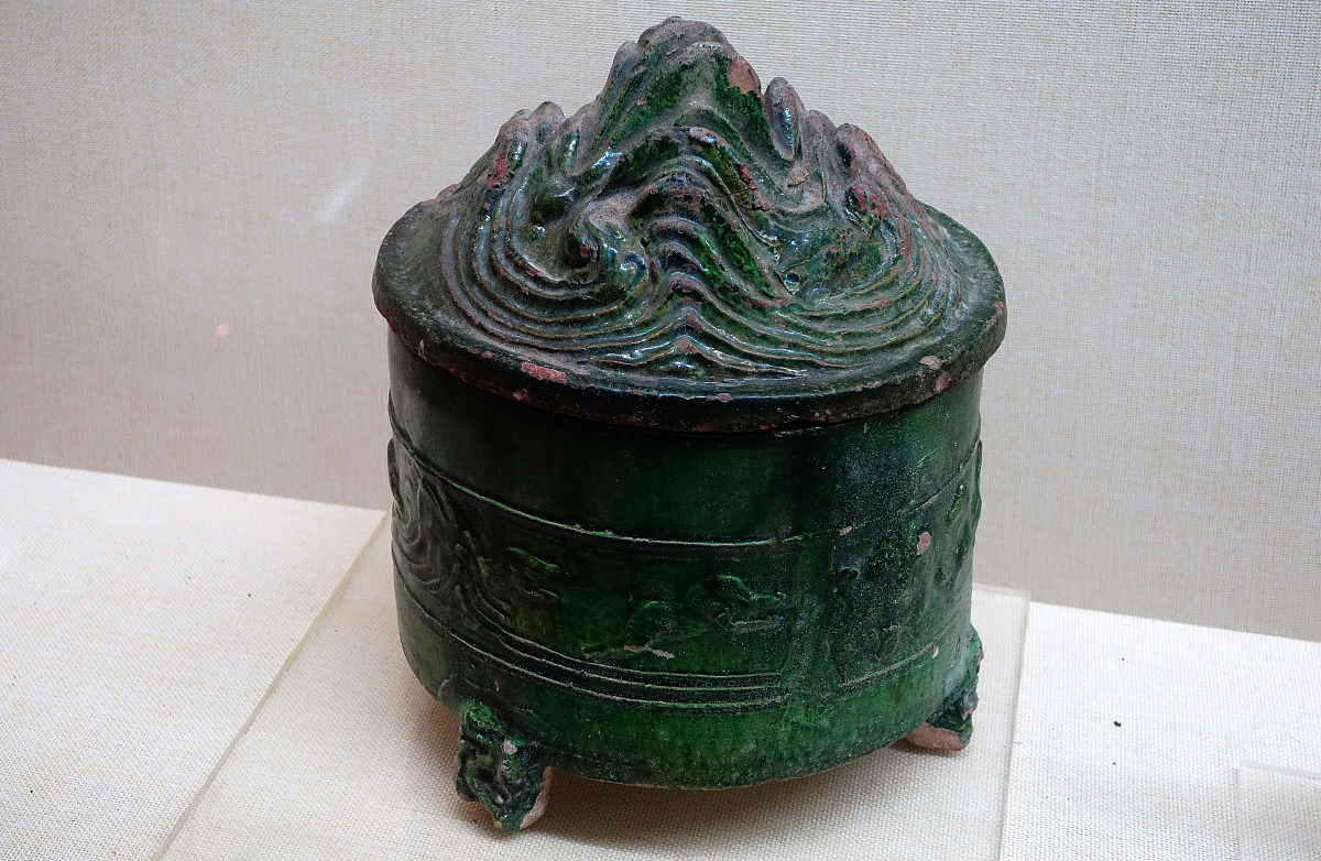 ***_***2016年11月25日,内蒙古呼和浩特,内蒙古师范大学博物馆馆藏,绿