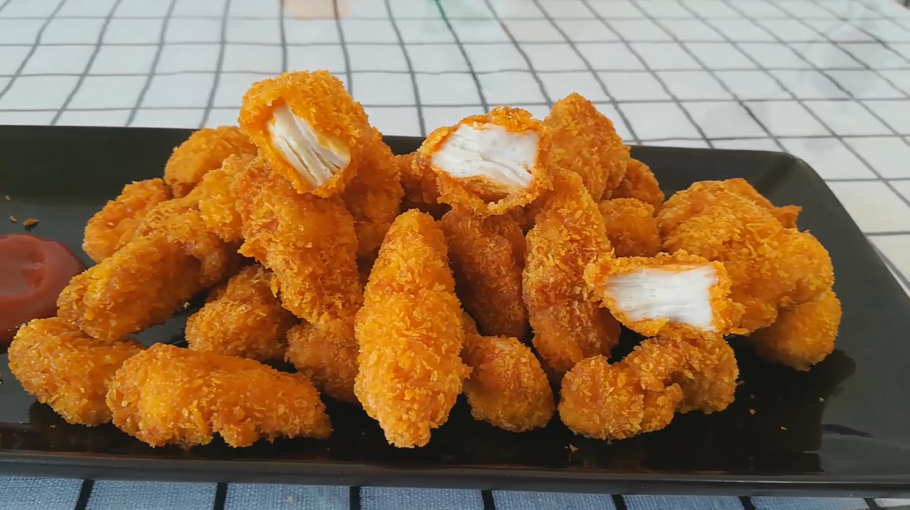 爱吃炸鸡块的一定要收藏,学会这个新做法,外酥里嫩,比买的好吃