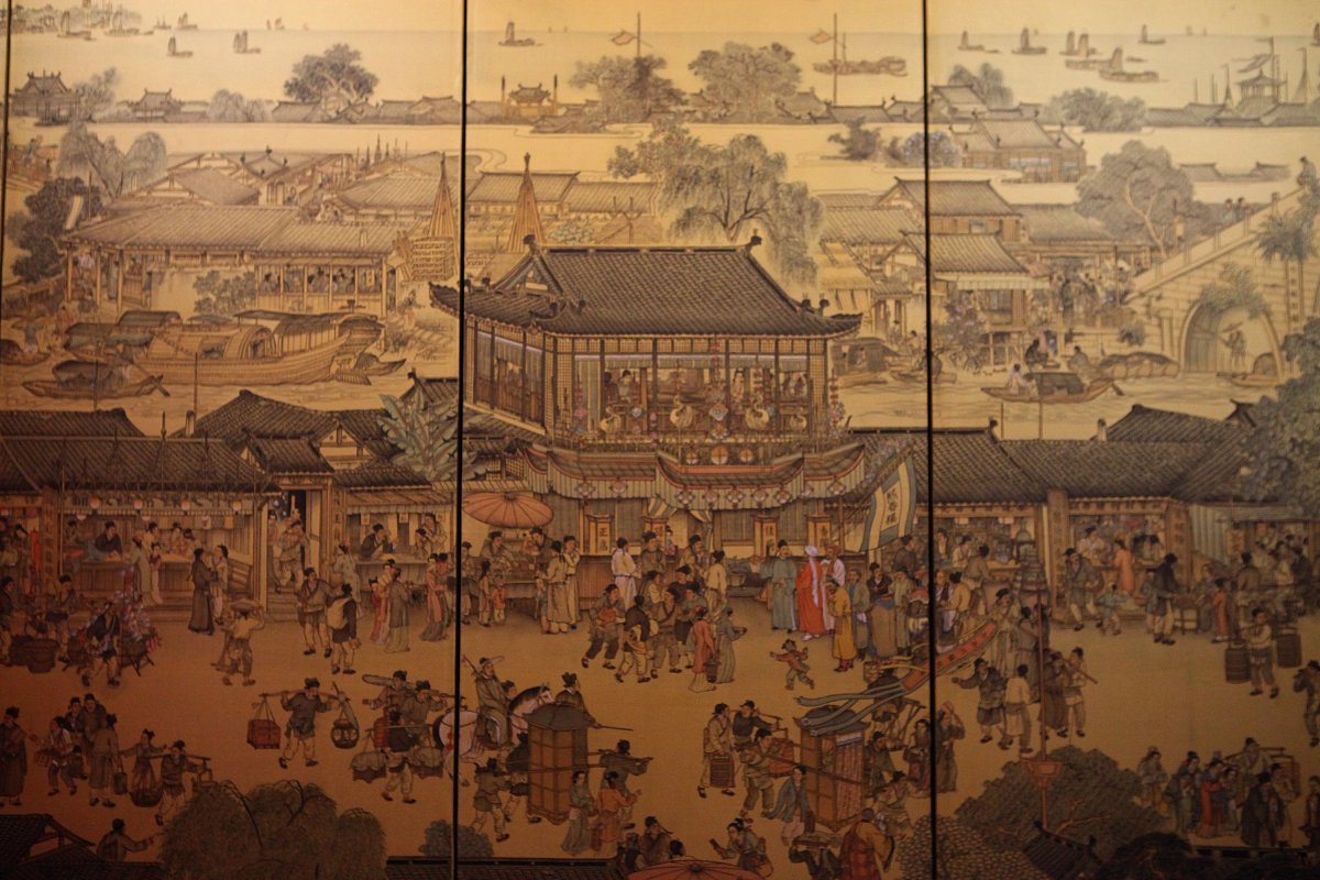 ***_***2015年04月19日,上海青浦博物馆陈列展出文物精品一千余件.
