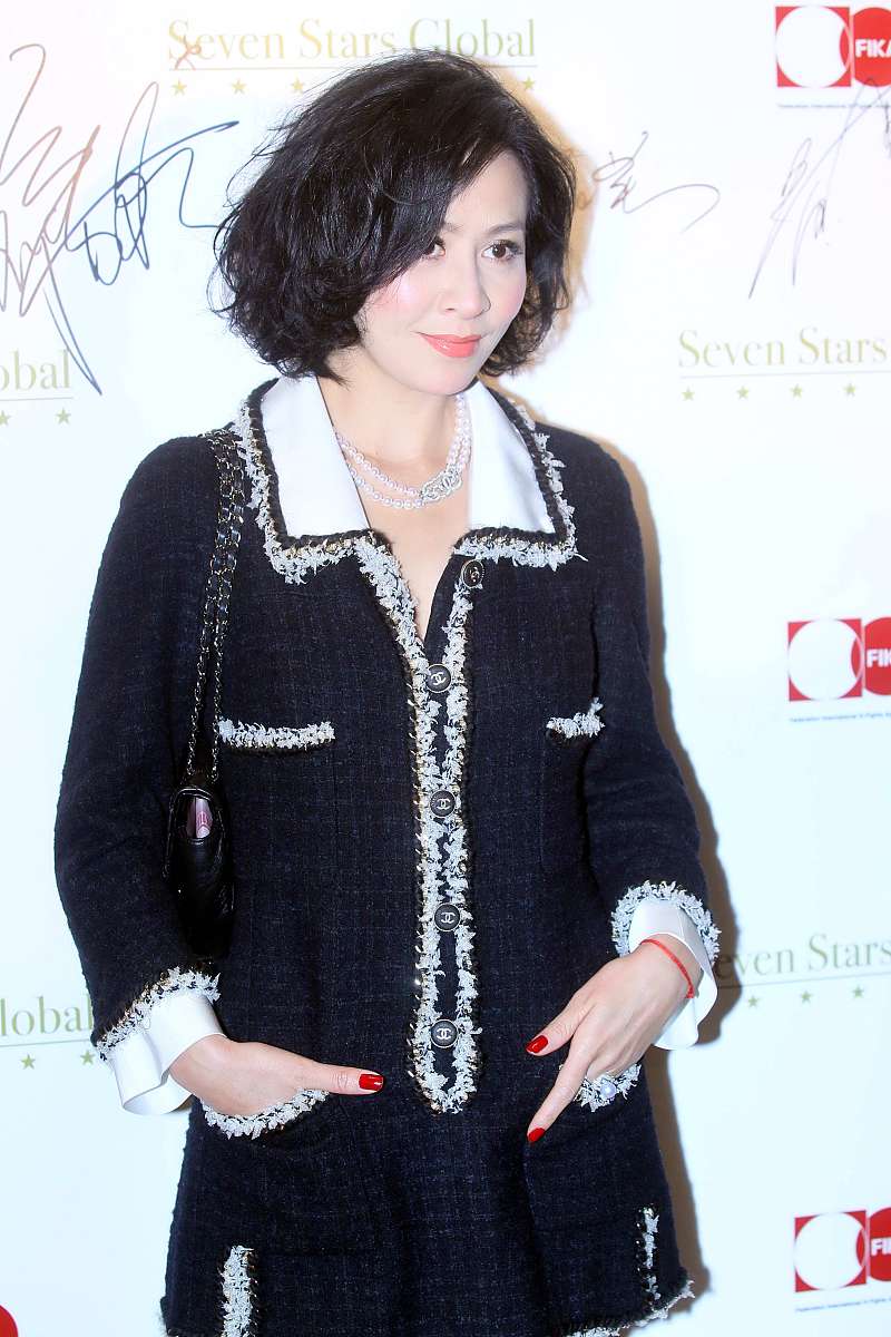 2011年11月3日讯,北京,阳光红岩投资集团旗下的七星环球娱乐集团在京