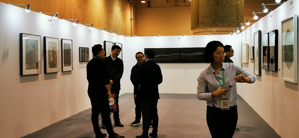 艺术总监和策展人分别是负责啥的