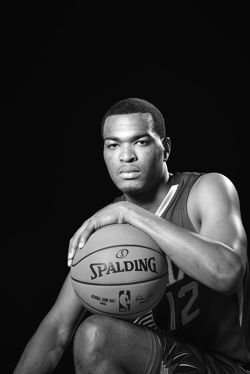 tarrytown, ny - august 3: t.j. warren #12 of the phoenix suns po