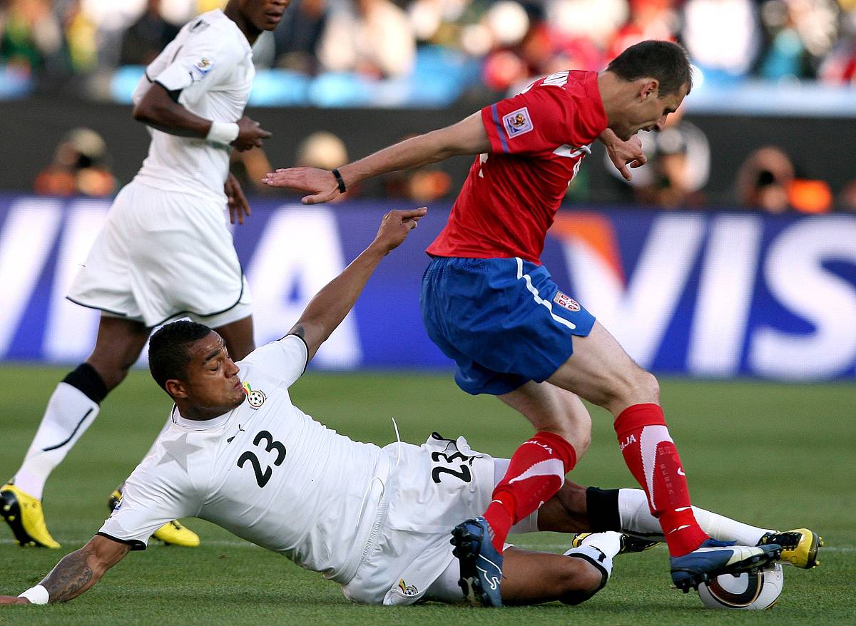 2010年6月13日,南非比勒陀利亚,2010世界杯d组首轮,塞尔维亚0-1加纳.*