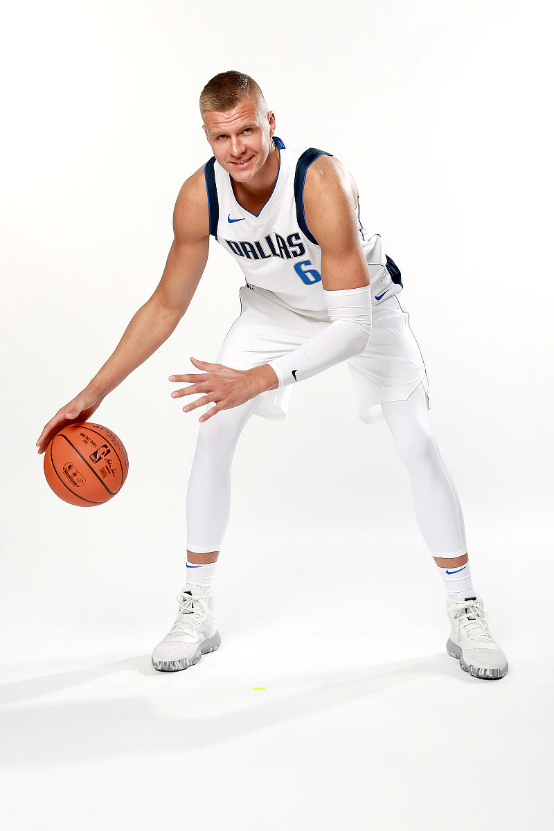 英雄联盟蒙牙出装攻略：S13赛季Yasuo最佳装备选择